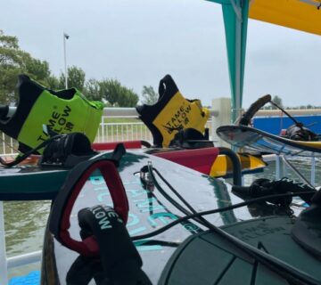 tame billow, Tamebillow, efoil, e-surfboard, electric boat, electric karting boat,jetski, jet ski