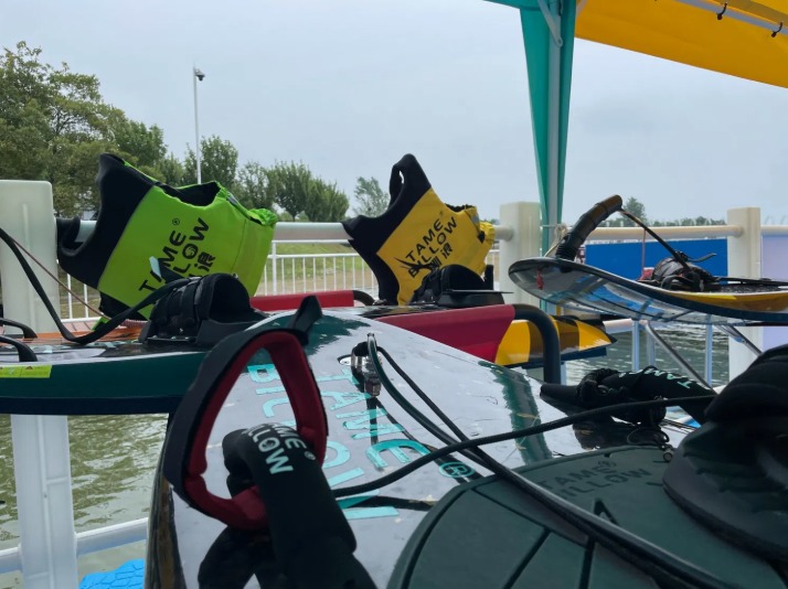 Tame billow, Tamebillow, efoil, e surfboard, electric boat, electric karting boat,jetski, jet ski